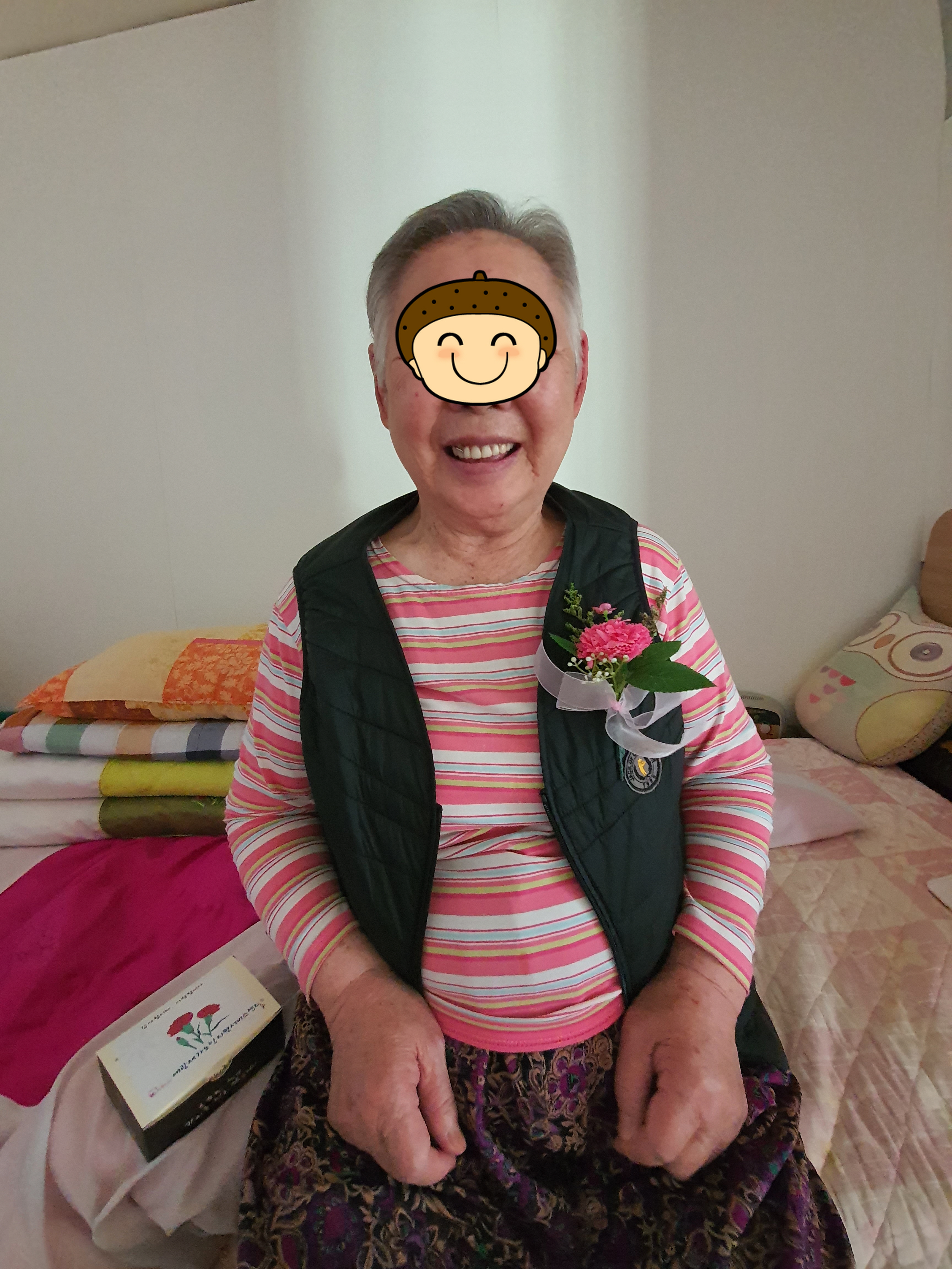 어버이날 카네이션 증정